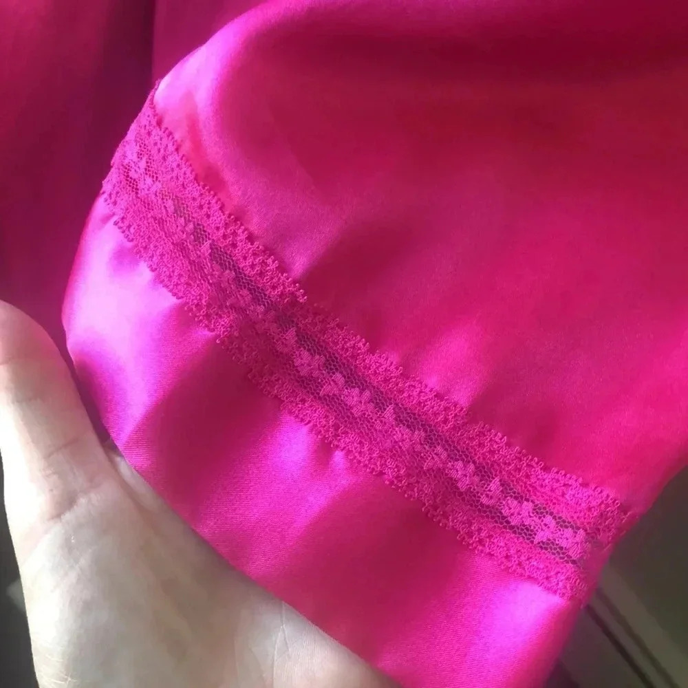 Pink Morgan Taylor Silk Robe - Picture 2 of 7